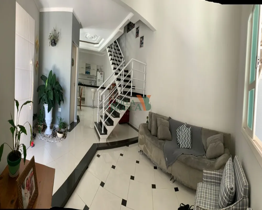 Casa, 3 quartos - Foto 1