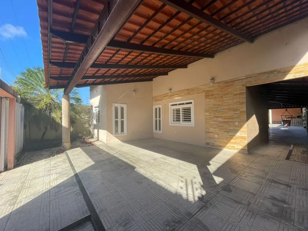 Casa, 3 quartos, 169 m² - Foto 2