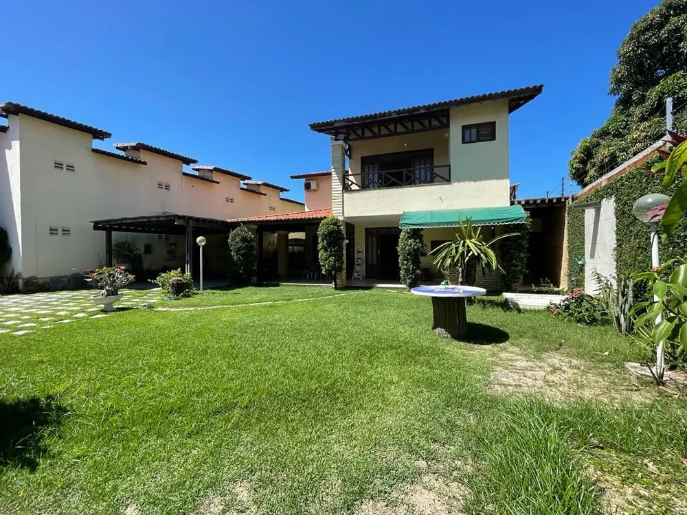 Casa, 4 quartos, 226 m² - Foto 1