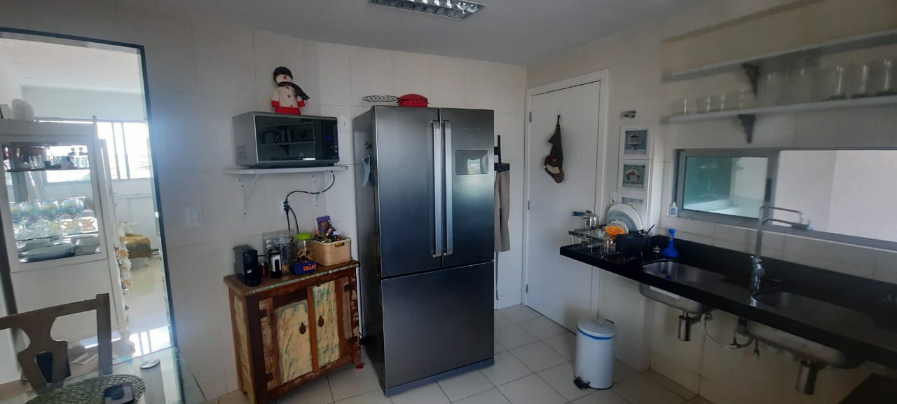 Apartamento à venda com 3 quartos, 120m² - Foto 2