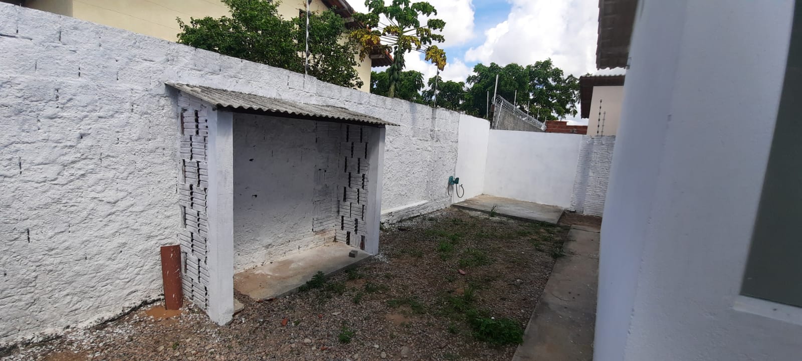 Casa à venda com 2 quartos, 200m2 - Foto 12