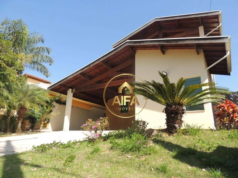 Casa, 5 quartos, 231 m² - Foto 1