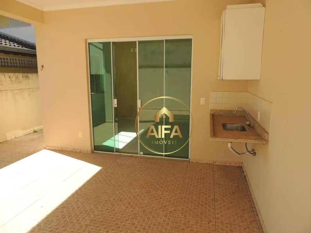 Casa, 5 quartos, 231 m² - Foto 4