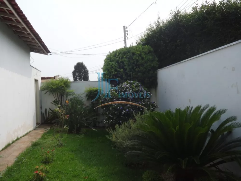 Casa, 3 quartos, 250 m² - Foto 1