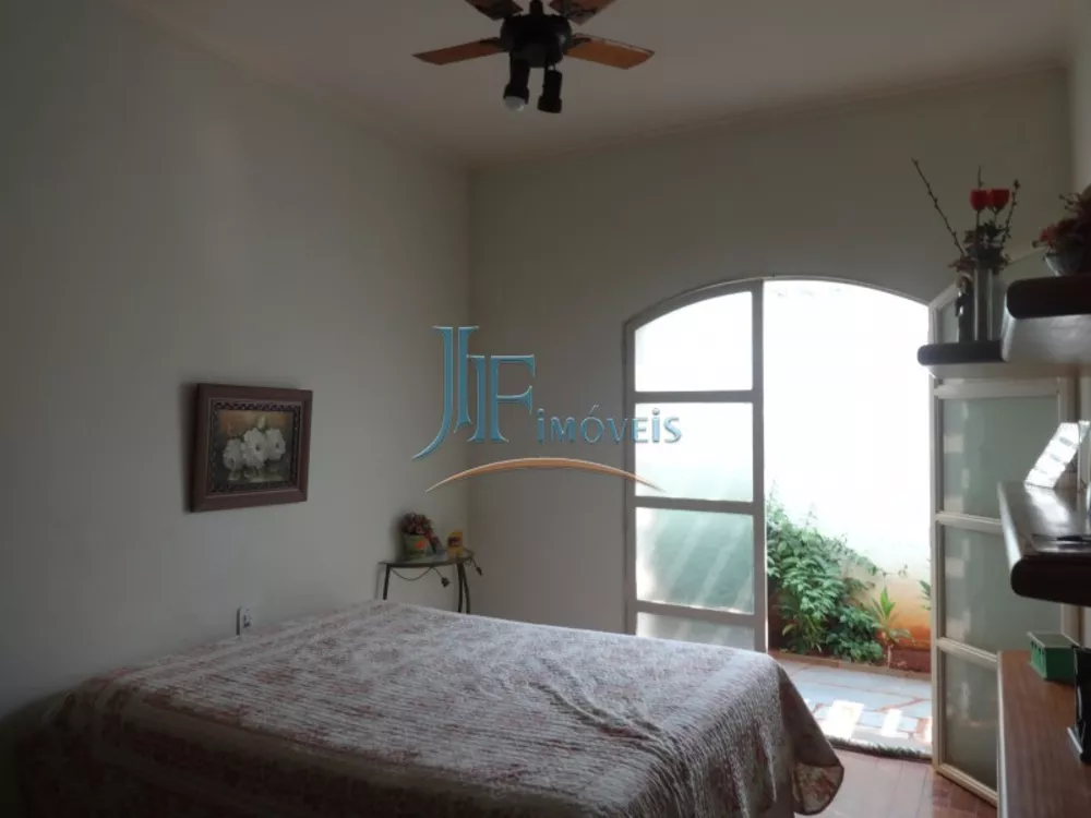 Casa, 3 quartos, 250 m² - Foto 14