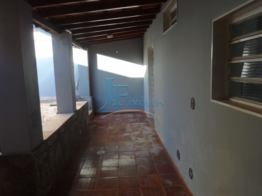 Casa à venda com 3 quartos, 214m² - Foto 8