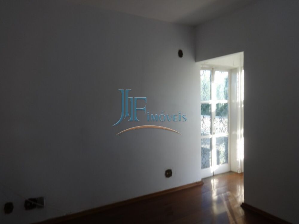 Casa à venda com 3 quartos, 214m² - Foto 17