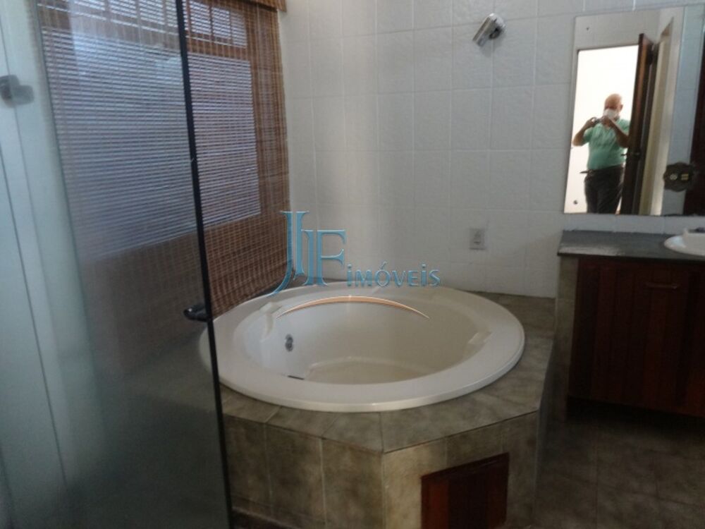 Casa à venda com 3 quartos, 214m² - Foto 18