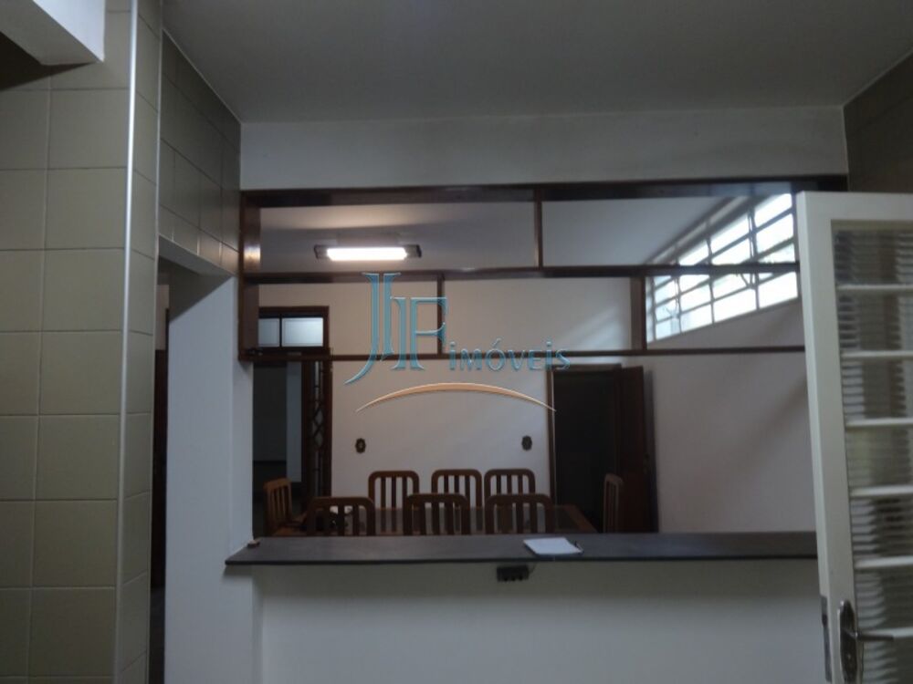 Casa à venda com 3 quartos, 214m² - Foto 11
