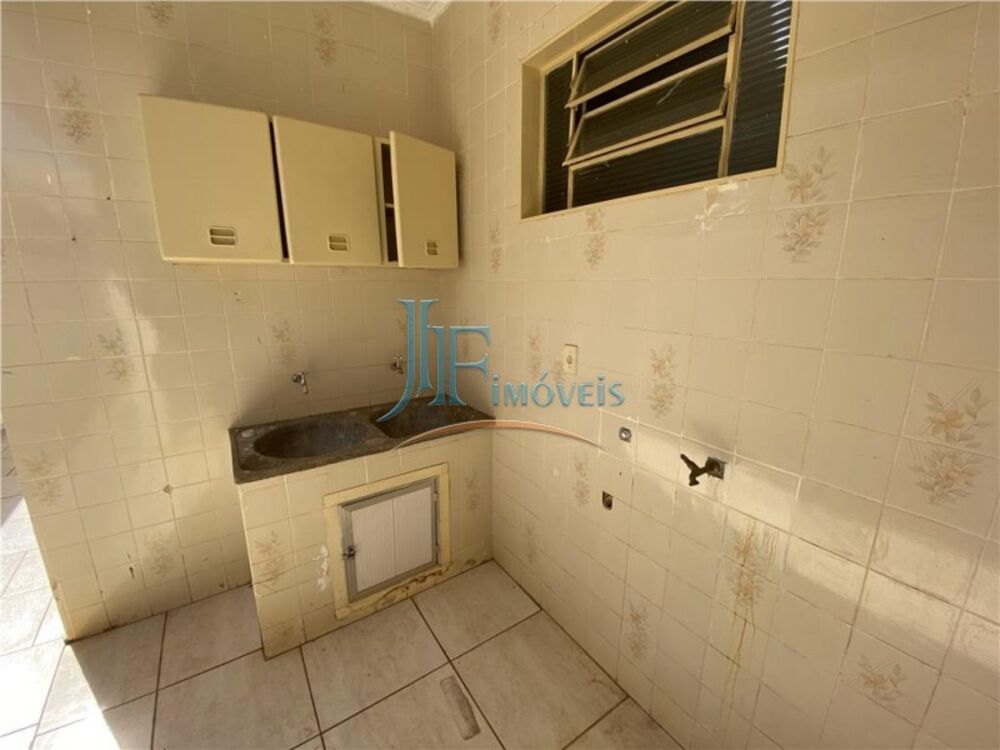 Casa à venda com 3 quartos, 170m² - Foto 10