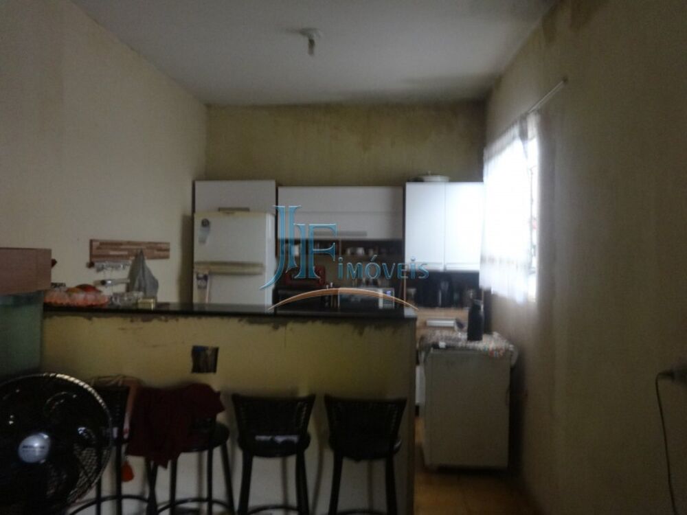 Casa, 5 quartos, 163 m² - Foto 1