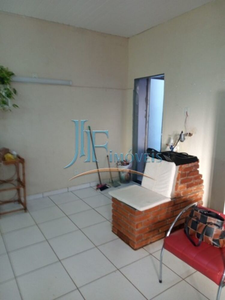 Casa à venda com 3 quartos, 121m² - Foto 11