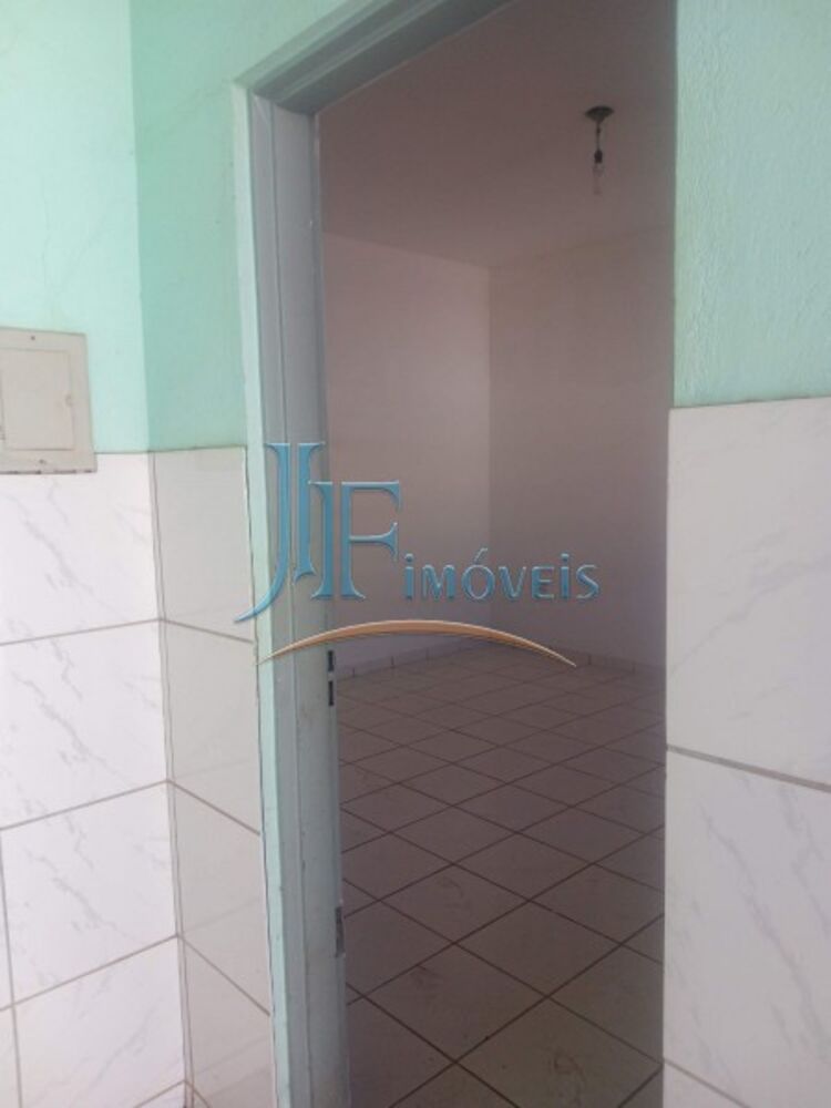 Casa à venda com 3 quartos, 192m² - Foto 2