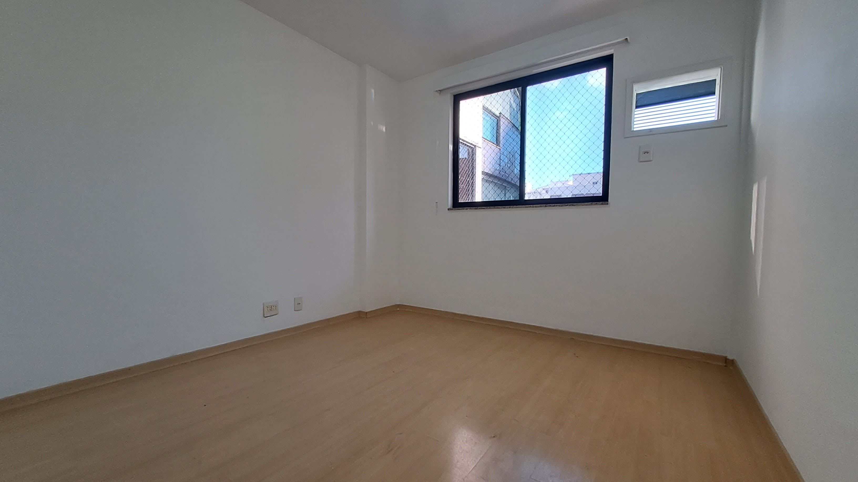 Apartamento à venda com 3 quartos, 120m² - Foto 3