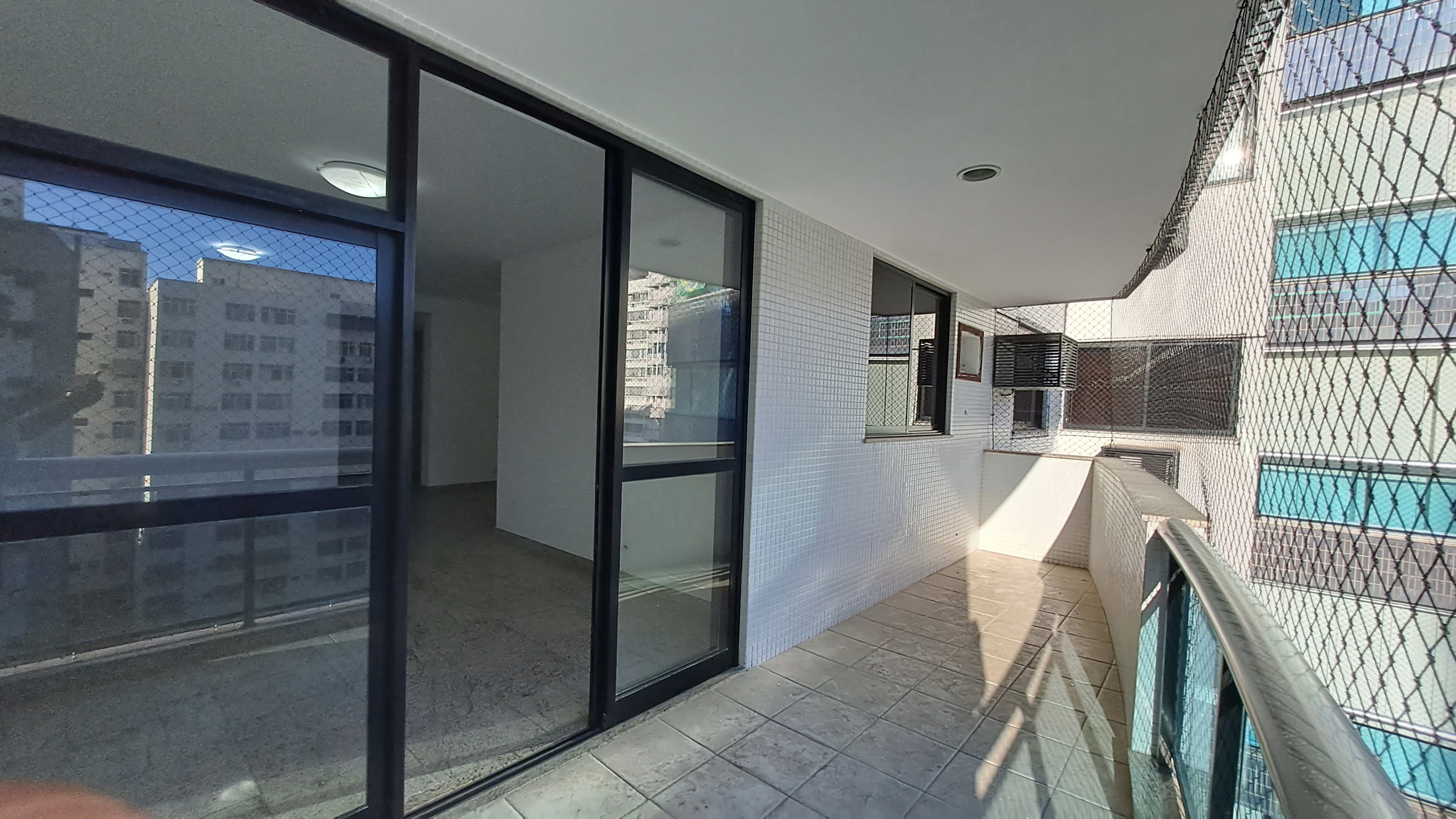 Apartamento à venda com 3 quartos, 120m² - Foto 23