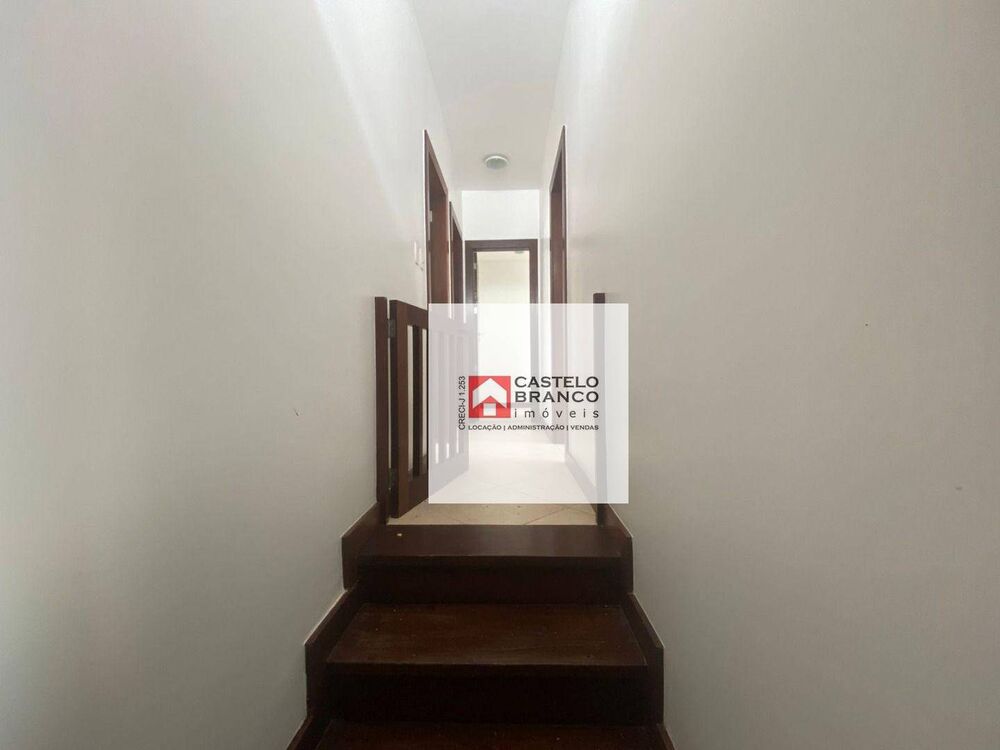 Casa de Condomínio à venda com 4 quartos, 676m² - Foto 3