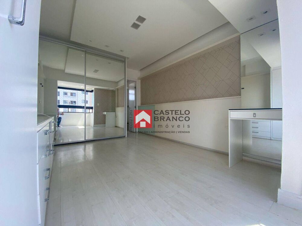 Apartamento à venda com 3 quartos, 130m² - Foto 10