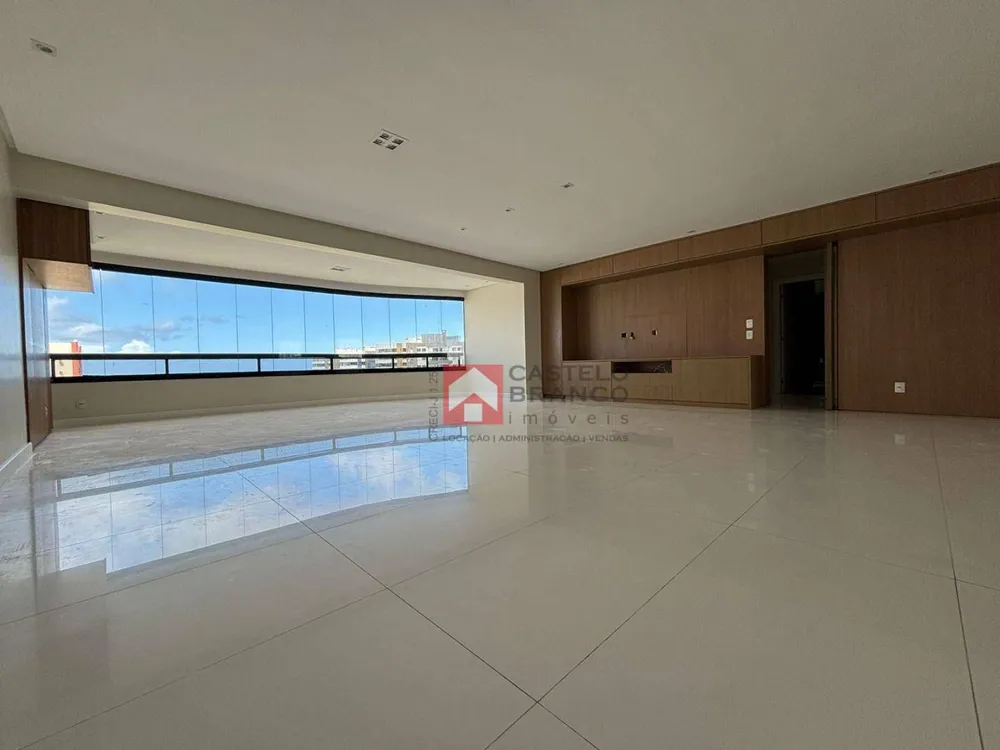 Apartamento, 3 quartos, 197 m² - Foto 2