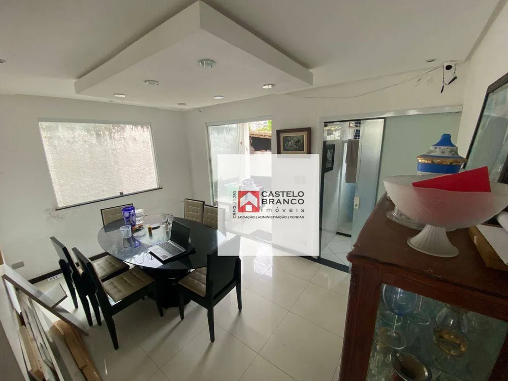 Casa, 3 quartos, 230 m² - Foto 3