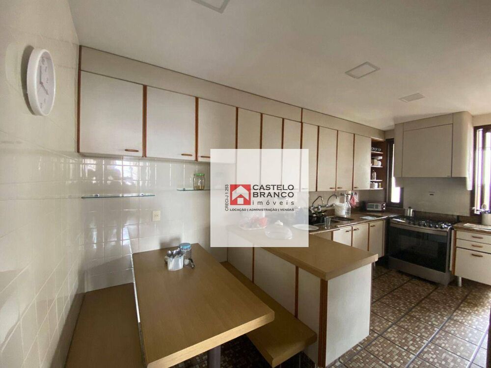 Apartamento à venda com 4 quartos, 260m² - Foto 6