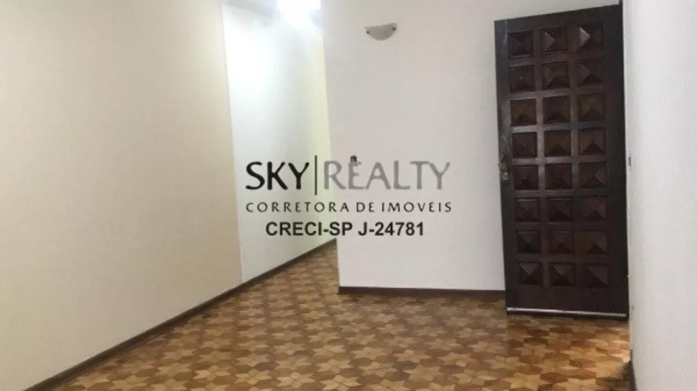 Sobrado à venda com 3 quartos, 200m² - Foto 2