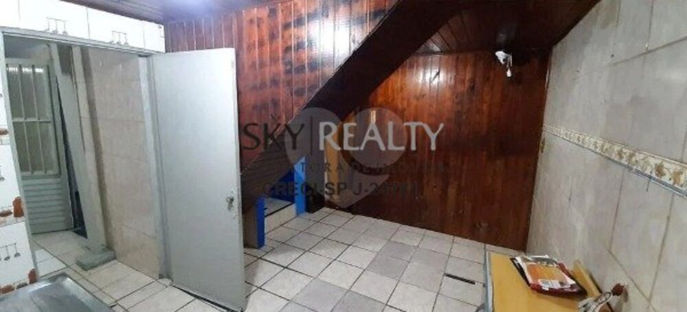 Casa à venda com 2 quartos, 80m² - Foto 2