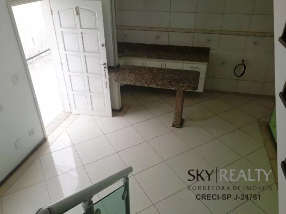 Sobrado à venda com 2 quartos, 75m² - Foto 1