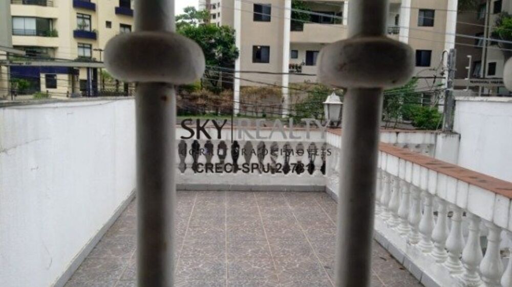 Casa à venda e aluguel com 5 quartos, 213m² - Foto 1