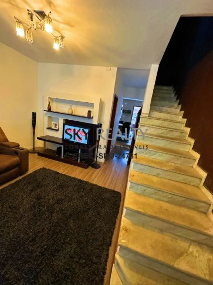 Sobrado, 3 quartos, 210 m² - Foto 1