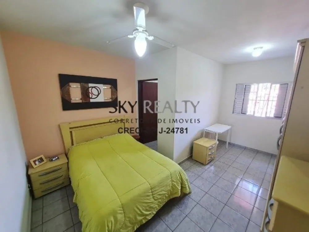 Casa, 3 quartos, 240 m² - Foto 2