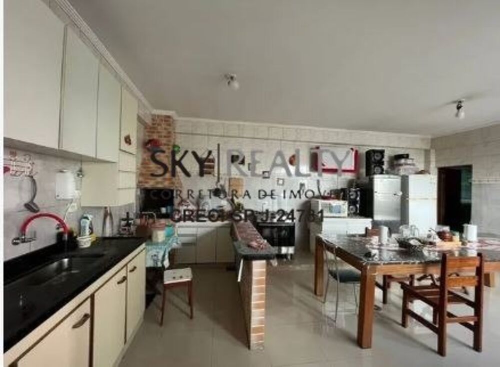 Sobrado, 4 quartos, 310 m² - Foto 2