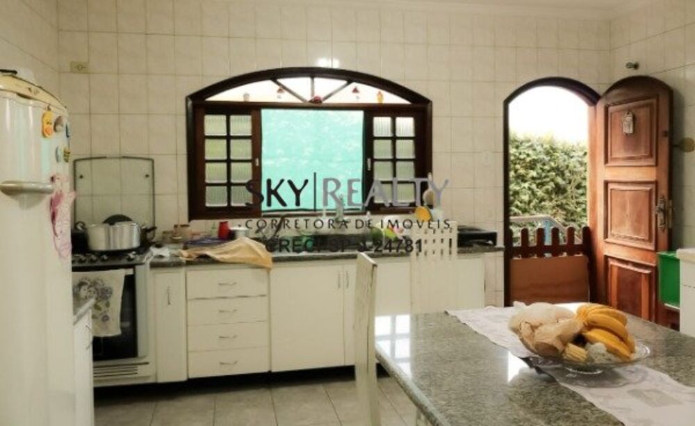 Sobrado, 3 quartos, 250 m² - Foto 1