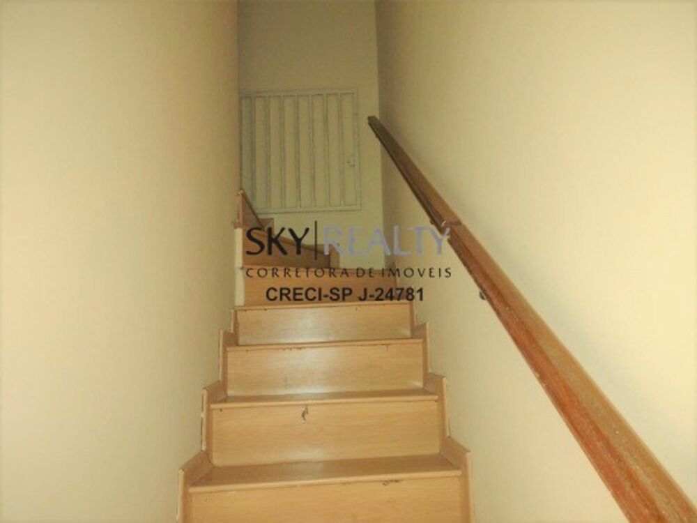 Sobrado à venda com 3 quartos, 100m² - Foto 2