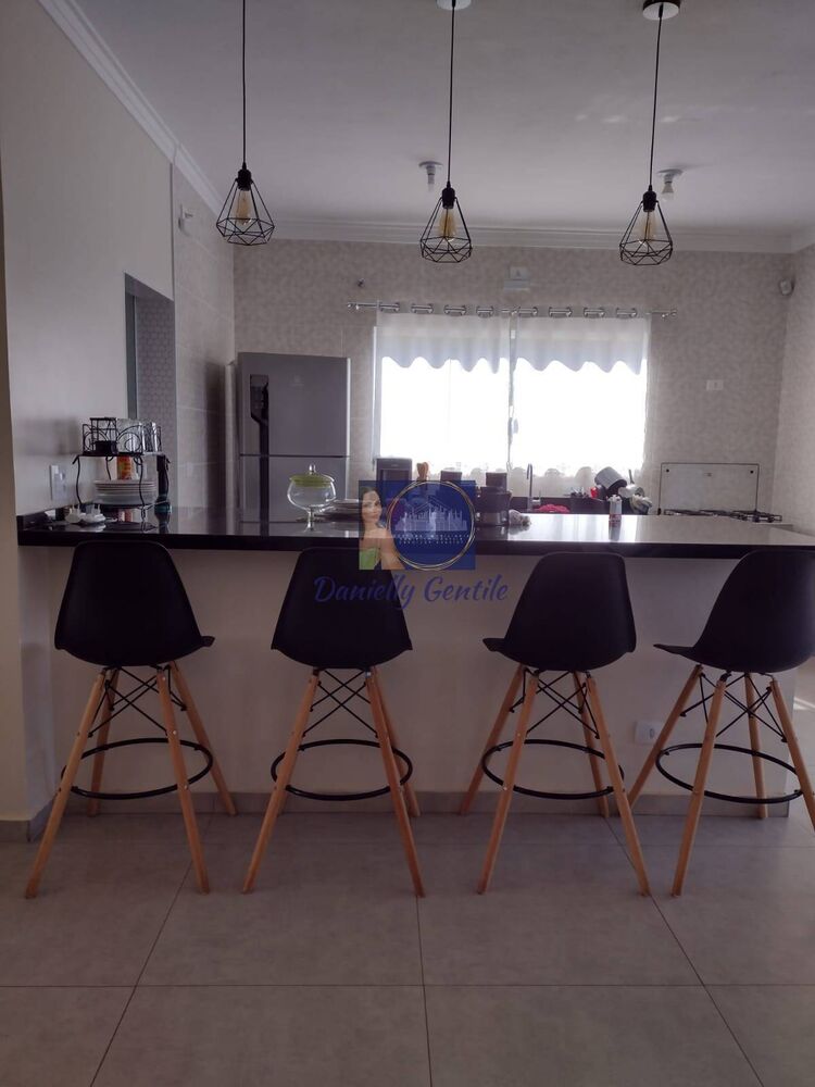 Casa, 3 quartos, 140 m² - Foto 2