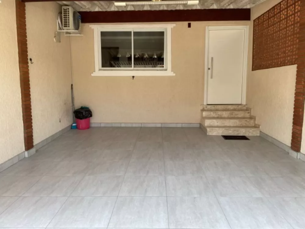 Casa à venda com 4 quartos, 130m² - Foto 3