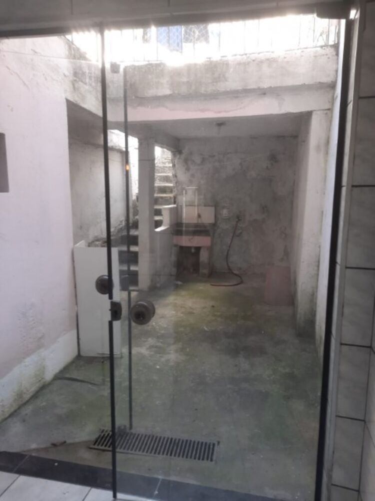 Casa à venda com 4 quartos, 168m² - Foto 1