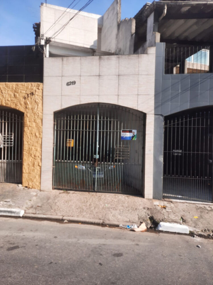 Casa, 4 quartos, 168 m² - Foto 1