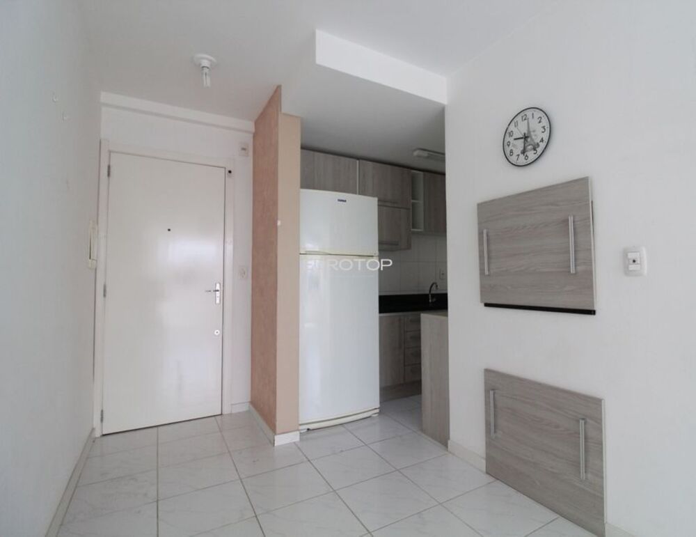 Apartamento à venda com 2 quartos, 63m² - Foto 4