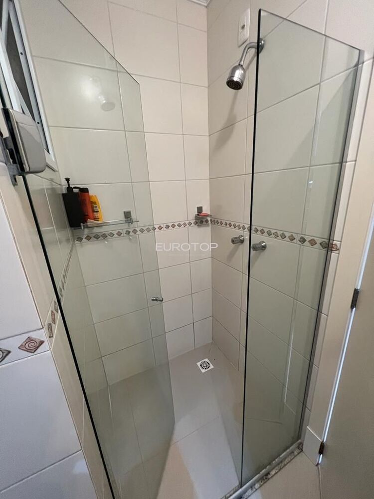 Apartamento à venda com 2 quartos, 61m² - Foto 10