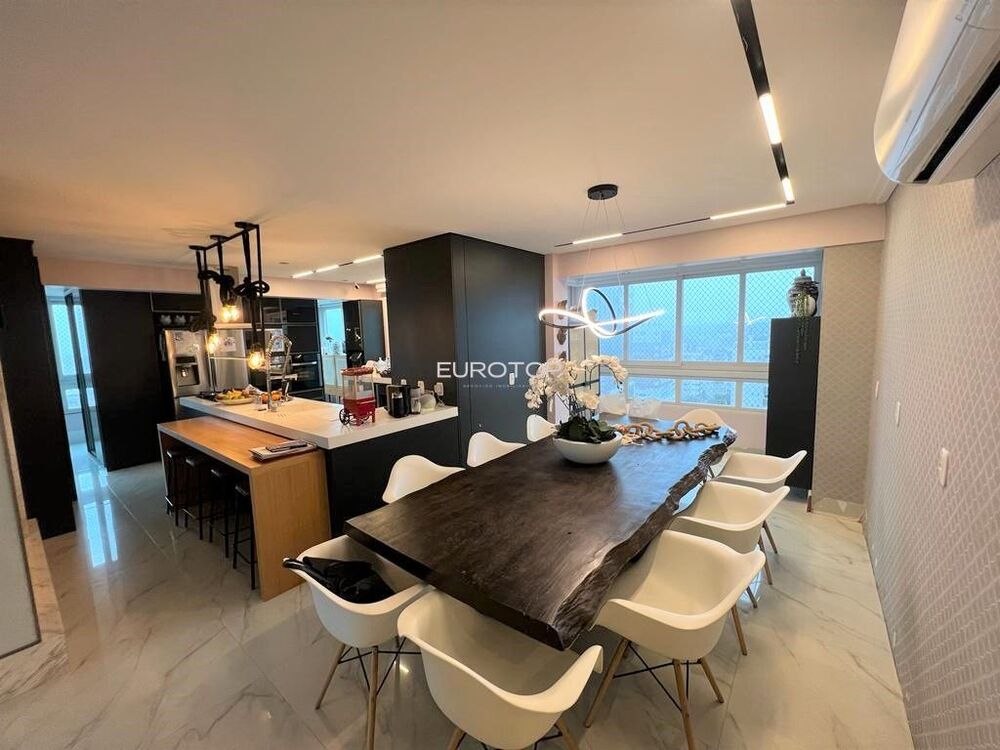 Cobertura à venda com 3 quartos, 300m² - Foto 7