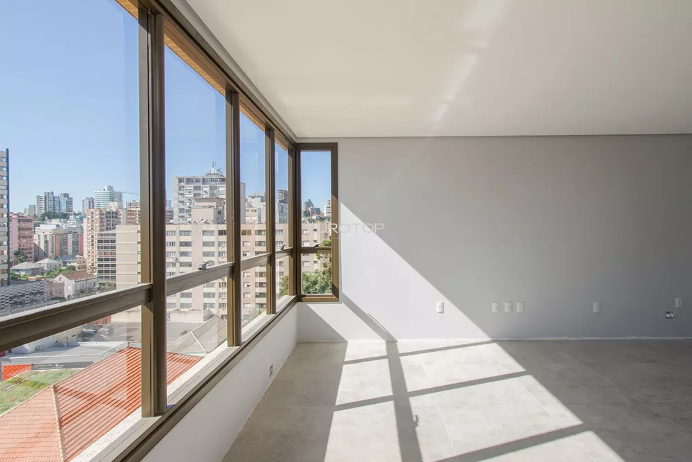 Apartamento à venda com 3 quartos, 145m² - Foto 3