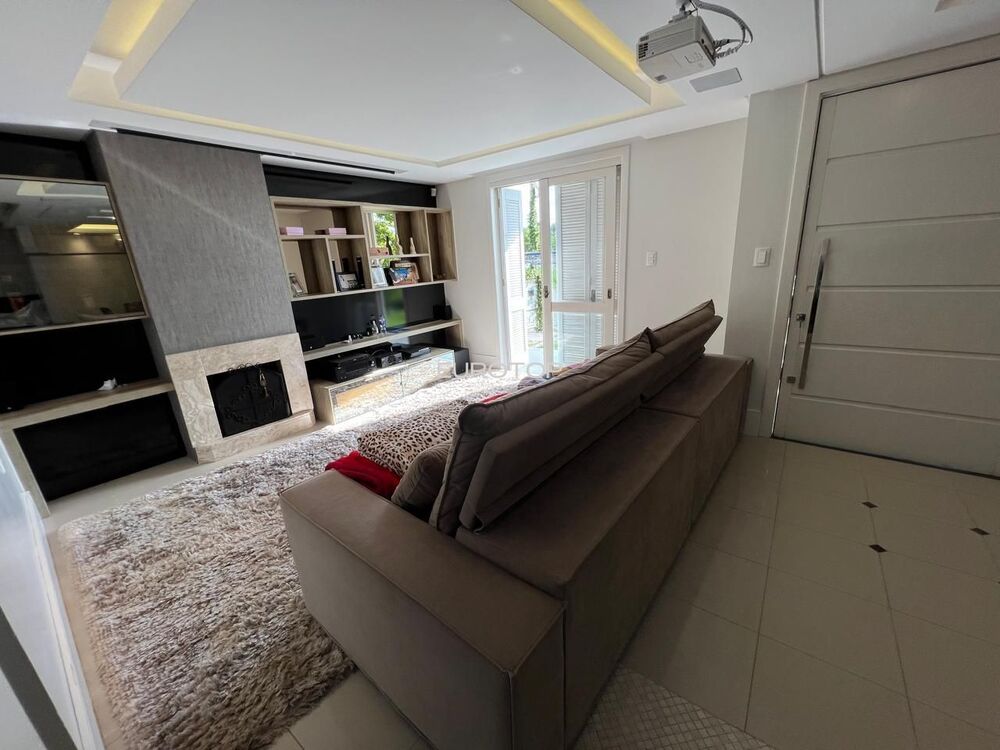 Casa, 3 quartos, 229 m² - Foto 13