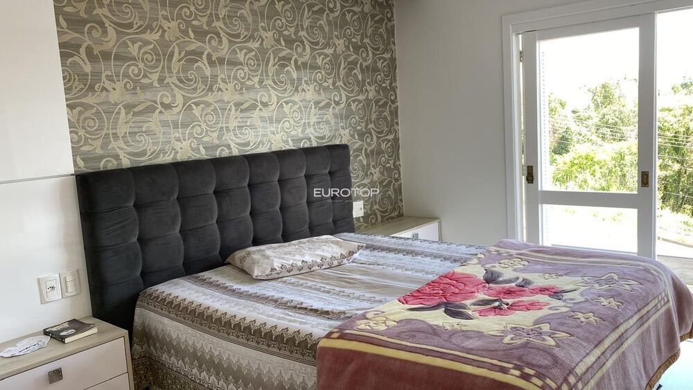 Casa, 3 quartos, 229 m² - Foto 25