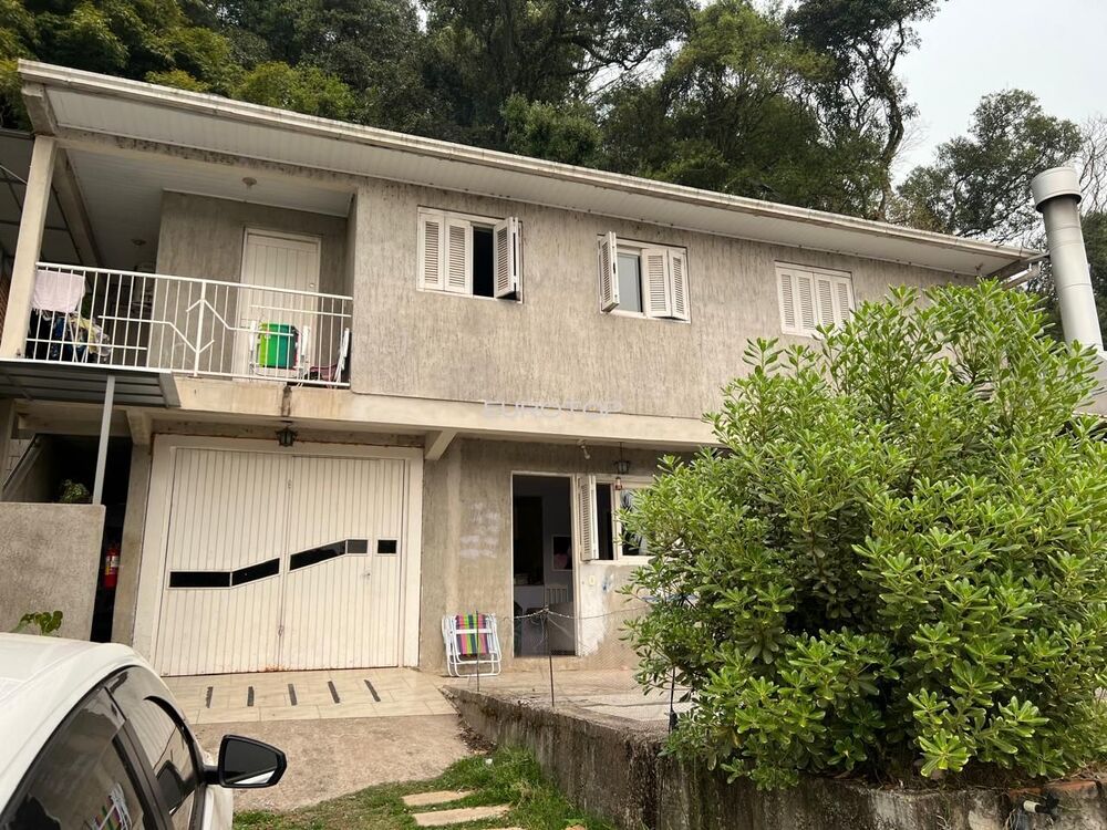 Casa, 6 quartos, 200 m² - Foto 1