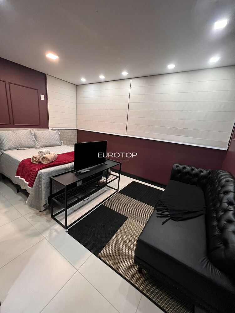 Apartamento à venda com 1 quarto, 30m² - Foto 2