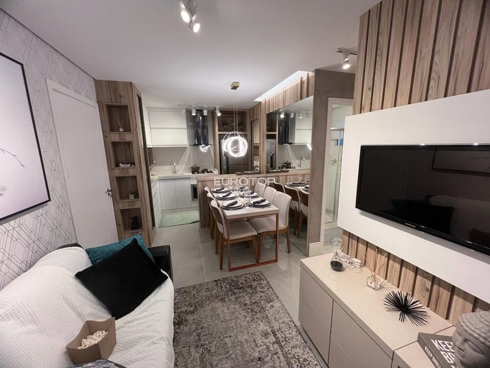 Apartamento à venda com 2 quartos, 44m² - Foto 2