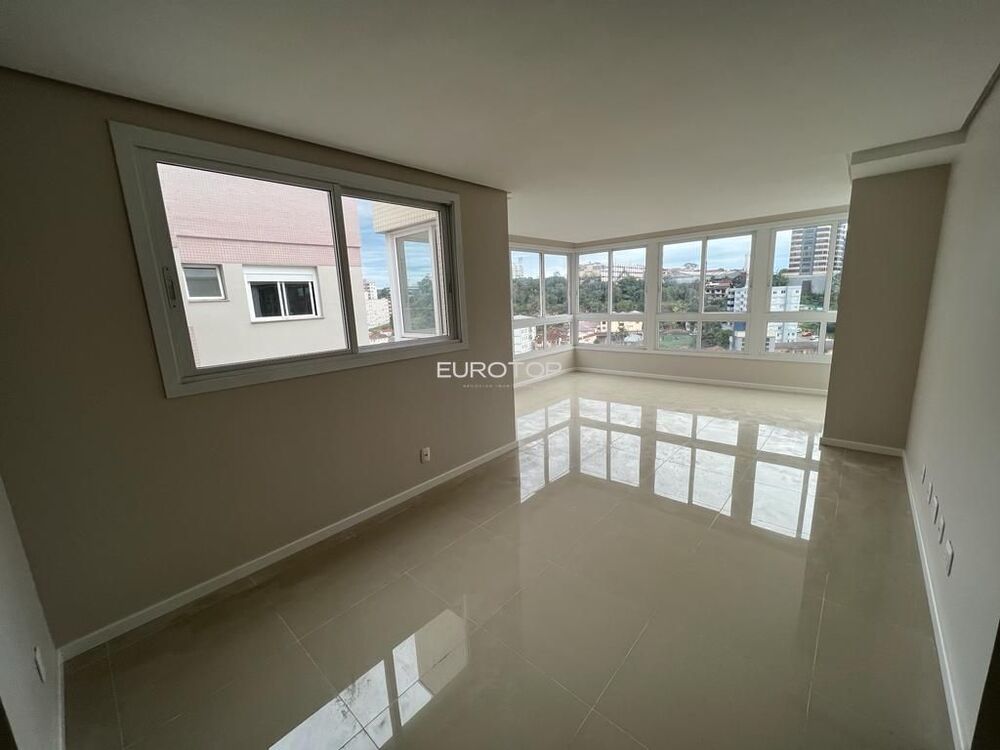 Apartamento à venda com 2 quartos, 87m² - Foto 3