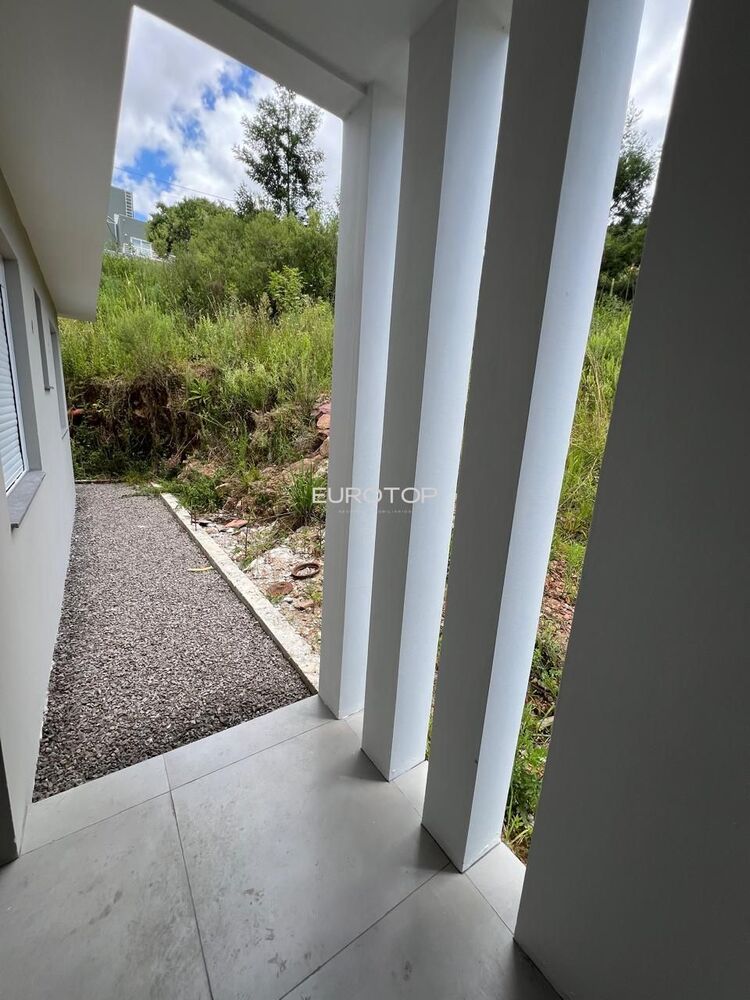 Casa à venda com 2 quartos, 72m² - Foto 10