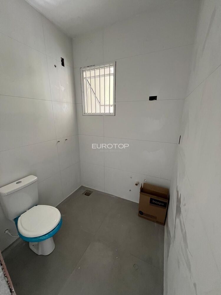 Casa à venda com 2 quartos, 72m² - Foto 14