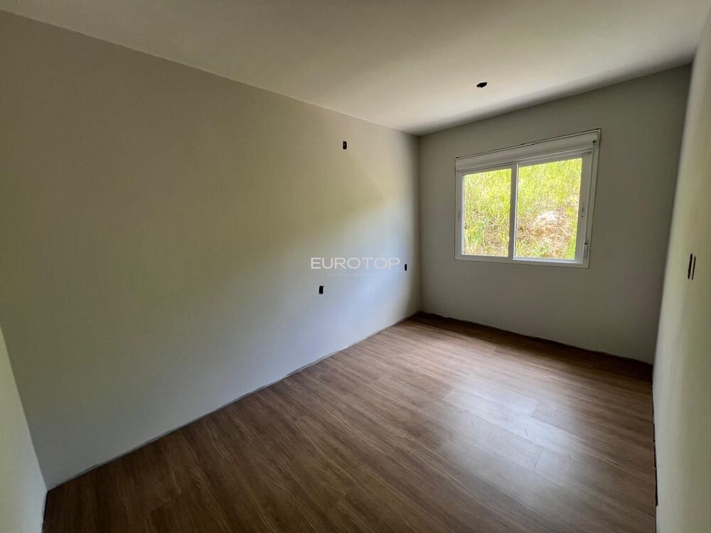Casa à venda com 2 quartos, 72m² - Foto 12